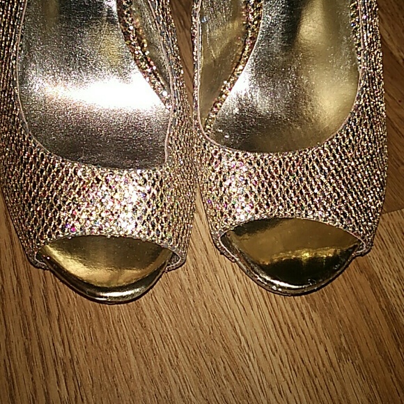 Heels - Picture 5 of 5